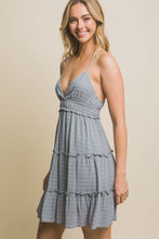 Carregar imagem no visualizador da galeria, Love Tree Frill V-Neck Cami Dress
