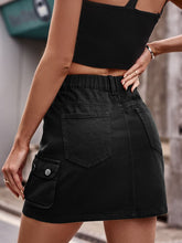 Carregar imagem no visualizador da galeria, Denim Mini Skirt with Pockets
