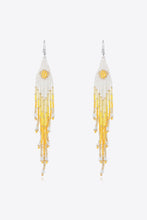 Carregar imagem no visualizador da galeria, Beaded Dangle Earrings
