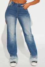 Carregar imagem no visualizador da galeria, Pocketed Buttoned Straight Jeans
