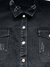 Carregar imagem no visualizador da galeria, Raw Hem Collared Neck Long Sleeve Denim Jacket
