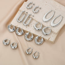 Carregar imagem no visualizador da galeria, Stainless Steel Hinged Hoop Earrings
