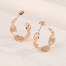 Carregar imagem no visualizador da galeria, Stainless Steel C-Hoop Earrings
