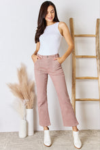 Carregar imagem no visualizador da galeria, RISEN Full Size High Rise Ankle Flare Jeans
