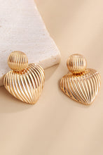 Carregar imagem no visualizador da galeria, Zinc Alloy Ribbed Earrings
