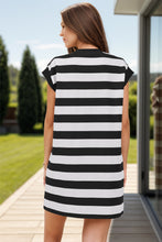 Carregar imagem no visualizador da galeria, Striped Round Neck Cap Sleeve Mini Dress
