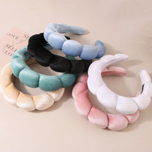 Carregar imagem no visualizador da galeria, Velvet Cloud Suede Headband
