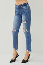 Carregar imagem no visualizador da galeria, RISEN Distressed Frayed Hem Slim Jeans
