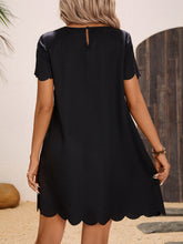 Carregar imagem no visualizador da galeria, Scalloped Hem Round Neck Short Sleeve Dress
