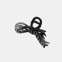 Load image into Gallery viewer, Gradient Resin Hair Claw Clip
