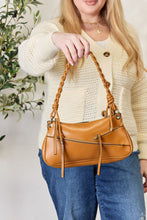 Carregar imagem no visualizador da galeria, SHOMICO Braided Strap Shoulder Bag
