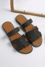 Carregar imagem no visualizador da galeria, Black Cut Out H Shape Band PU Leather Slippers
