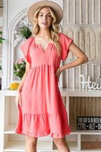 Carregar imagem no visualizador da galeria, Reborn J Ruffled Notched Cap Sleeve Dress
