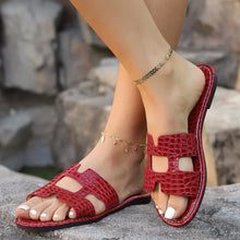 Carregar imagem no visualizador da galeria, Crocodile Pattern Open-Toe PU Leather Sandals
