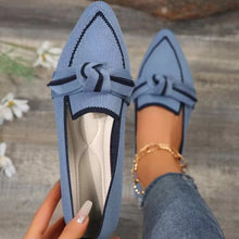 Carregar imagem no visualizador da galeria, Bow Contrast Trim Point Toe Loafers
