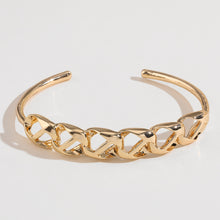 Carregar imagem no visualizador da galeria, Gold-Plated Alloy Cuff Bracelet
