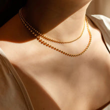 Carregar imagem no visualizador da galeria, 18K Gold-Plated Lobster Closure Bead Necklace
