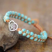 Carregar imagem no visualizador da galeria, Turquoise Beaded Bracelet
