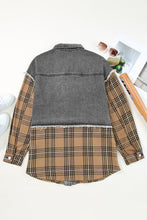 Carregar imagem no visualizador da galeria, Plaid Raw Hem Button Up Denim Jacket
