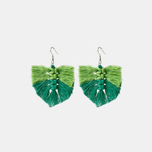 Carregar imagem no visualizador da galeria, Fringe Detail Dangle Earrings
