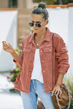 Carregar imagem no visualizador da galeria, Distressed Raw Hem Denim Jacket
