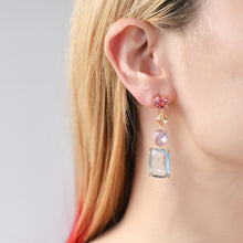 Load image into Gallery viewer, Glass Stone Copper Dangle Earrings
