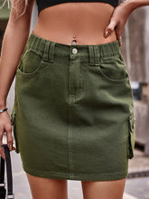 Carregar imagem no visualizador da galeria, Denim Mini Skirt with Pockets
