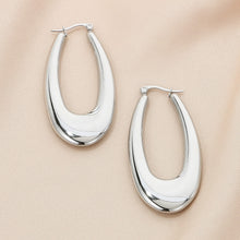 Carregar imagem no visualizador da galeria, Stainless Steel Hinged Hoop Earrings
