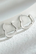 Carregar imagem no visualizador da galeria, Heart Stainless Steel Earrings
