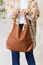 Carregar imagem no visualizador da galeria, SHOMICO Vegan Leather Handbag with Pouch
