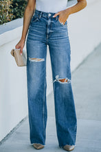 Carregar imagem no visualizador da galeria, High-Rise Distressed Raw Hem Jeans
