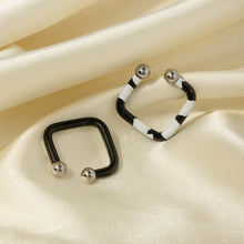 Carregar imagem no visualizador da galeria, Stainless Steel Oil Drip Cuff Earrings
