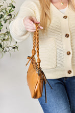 Carregar imagem no visualizador da galeria, SHOMICO Braided Strap Shoulder Bag
