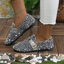 Carregar imagem no visualizador da galeria, Sequin Round Toe Slip-Ons
