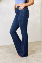 Carregar imagem no visualizador da galeria, Kancan Full Size Slim Bootcut Jeans
