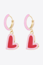 Carregar imagem no visualizador da galeria, Contrast Heart-Shaped Drop Earrings
