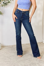 Carregar imagem no visualizador da galeria, Kancan Full Size Slim Bootcut Jeans
