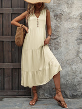 Carregar imagem no visualizador da galeria, Decorative Button Notched Sleeveless Dress
