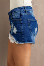 Carregar imagem no visualizador da galeria, Spliced Lace Distressed Denim Shorts
