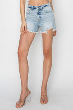 Carregar imagem no visualizador da galeria, RISEN High Waist Frayed Detail Denim Shorts
