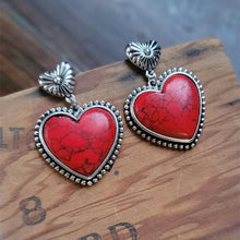 Carregar imagem no visualizador da galeria, Artificial Turquoise Alloy Heart Dangle Earrings
