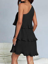 Carregar imagem no visualizador da galeria, Layered Single Shoulder Mini Dress
