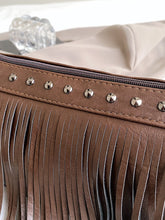 Carregar imagem no visualizador da galeria, PU Leather Fringe Studded Crossbody Bag
