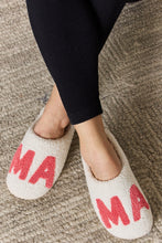 Carregar imagem no visualizador da galeria, Melody MAMA Pattern Cozy Slippers
