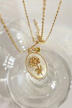 Carregar imagem no visualizador da galeria, Flower Shell Pendant Copper Necklace
