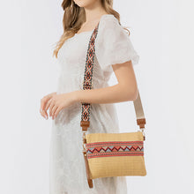 Carregar imagem no visualizador da galeria, Geometric Straw Weave Crossbody Bag
