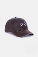 Carregar imagem no visualizador da galeria, Zenana Bow Embroidered Washed Cotton Caps
