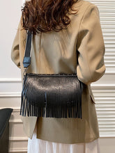 Carregar imagem no visualizador da galeria, PU Leather Fringe Studded Crossbody Bag
