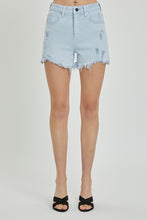 Carregar imagem no visualizador da galeria, RISEN Full Size High Rise Distressed Detail Denim Shorts
