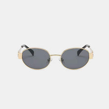 Carregar imagem no visualizador da galeria, Metal Frame Oval Sunglasses
